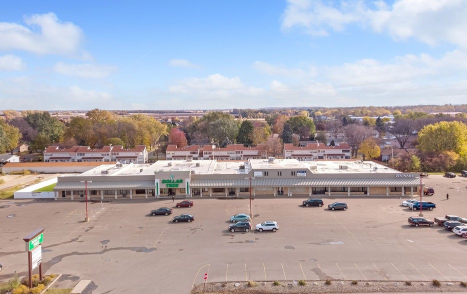 Primary Photo Of 923 8th St, Farmington Storefront For Lease