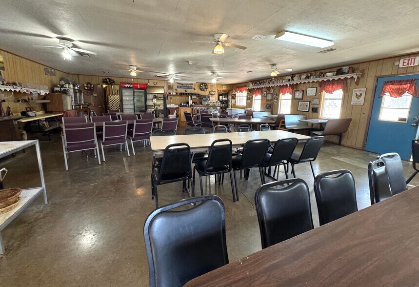 More Photos Of 11489 E Clarksville Rd, Marshall Restaurant For Sale