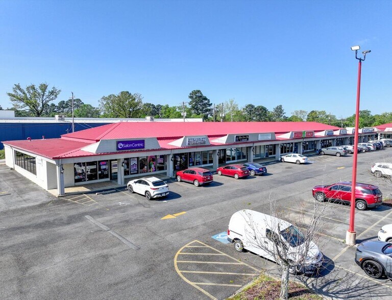 More Photos Of , Hot Springs General Retail For Sale