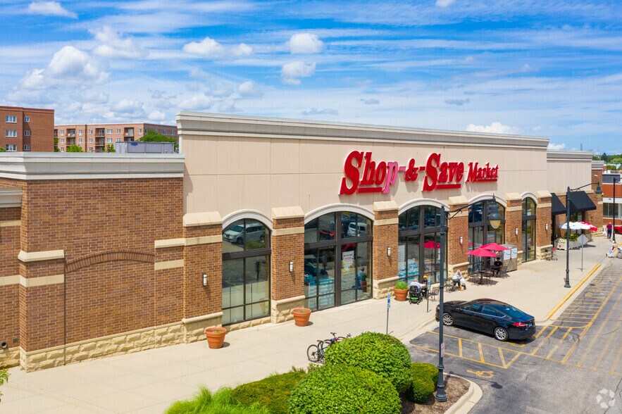 More Photos Of 1518 Market St, Des Plaines Unknown For Lease