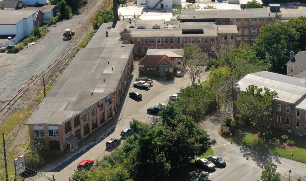 Primary Photo Of 305 Union St, Franklin Warehouse For Lease