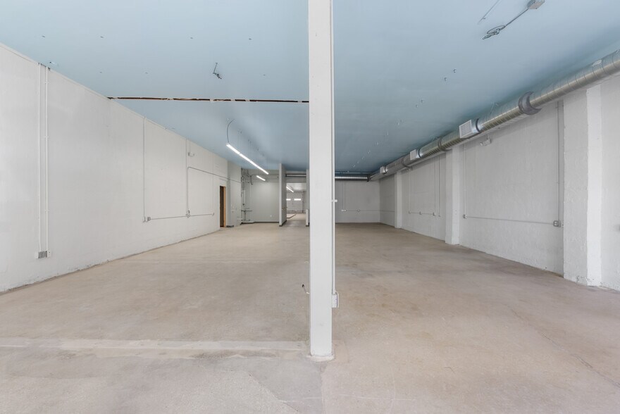 More Photos Of 127 SE 3rd St, Lees Summit Freestanding For Lease