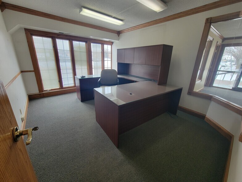 More Photos Of 1417 N A Ave, Sioux Falls Warehouse For Lease