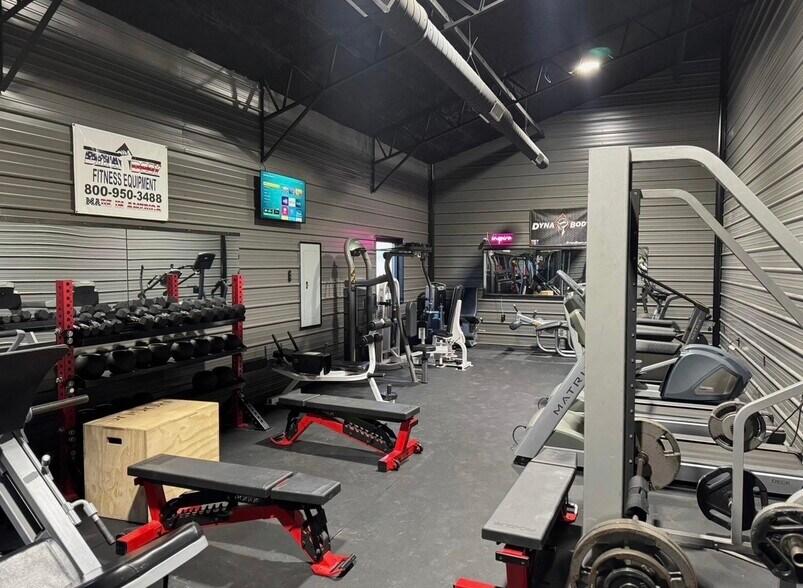 More Photos Of 2635 Campbellsville Rd, Greensburg Sports And Entertainment For Sale