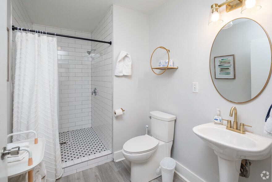 More Photos Of 415 Humphreys St, Nashville Apartments For Sale