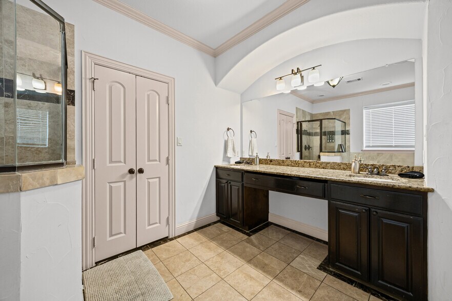 More Photos Of 5100 Mission Ave, Dallas Apartments For Sale