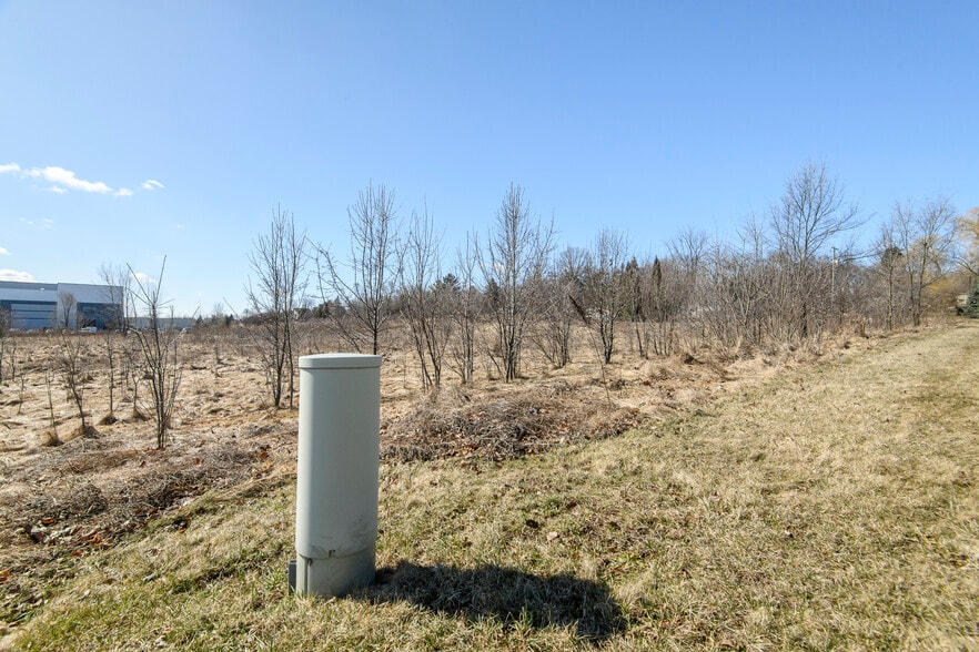 More Photos Of Corporate Dr @ Corporate Drive, Waukesha Land For Sale