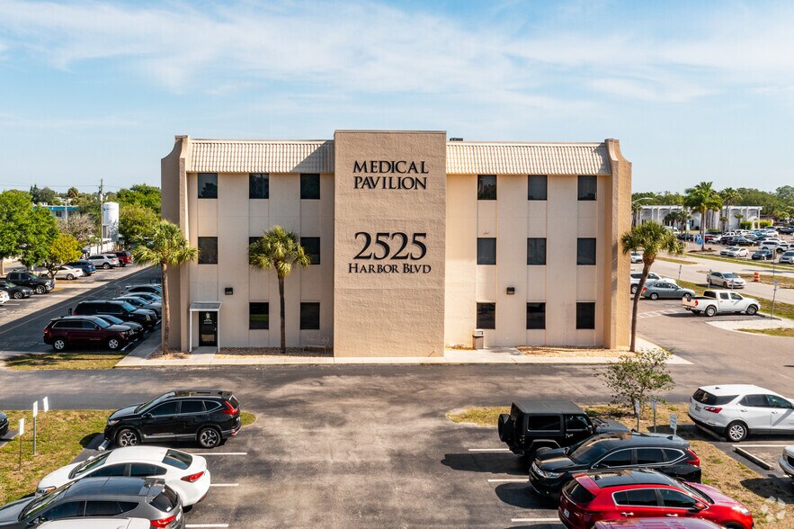 More Photos Of 2525 Harbor Blvd, Port Charlotte Medical For Lease