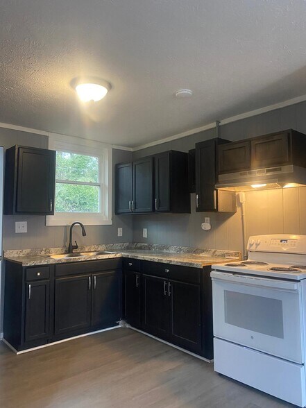 More Photos Of 1001 W Orange s 1001-1003-1005 W Orange st, Fayetteville Apartments For Sale
