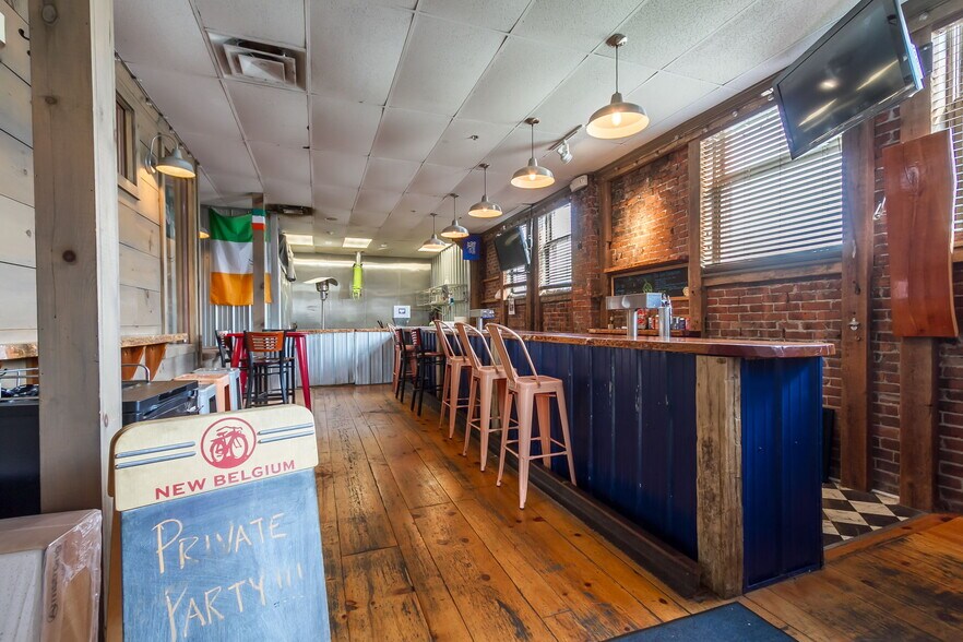 More Photos Of 20 Pleasant St, Canandaigua Office For Sale