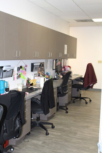 More Photos Of 13949 W Meeker Blvd, Sun City Medical For Lease