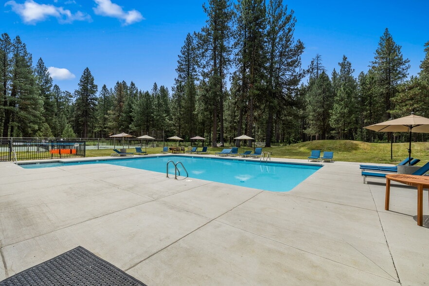 More Photos Of 13375 SW Forest Service Rd, Camp Sherman Hotel For Sale