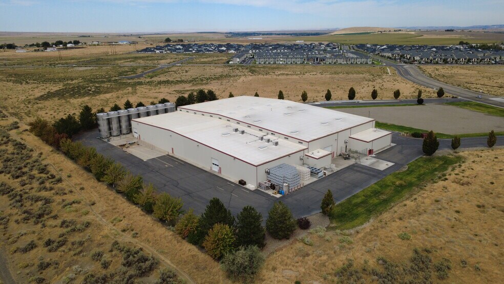 More Photos Of 8111 Keene Rd, West Richland Manufacturing For Sale
