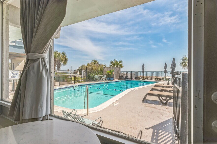 More Photos Of 2502 N Ocean Blvd, Myrtle Beach Hotel For Sale