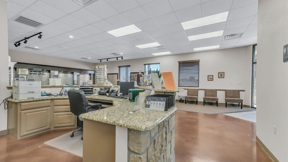 More Photos Of 126 S Ranch House Rd, Willow Park Medical For Sale