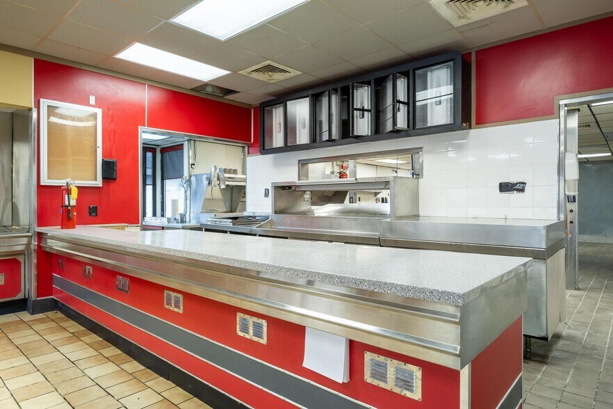 More Photos Of 5119 S 11 Hwy, Calhoun Fast Food For Sale