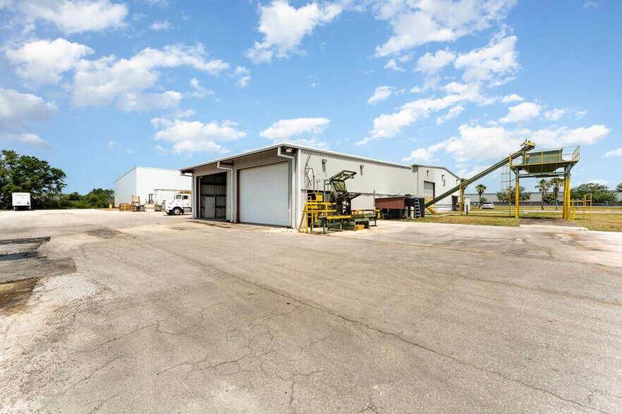 More Photos Of 2105 S Dock St, Palmetto Food Processing For Sale