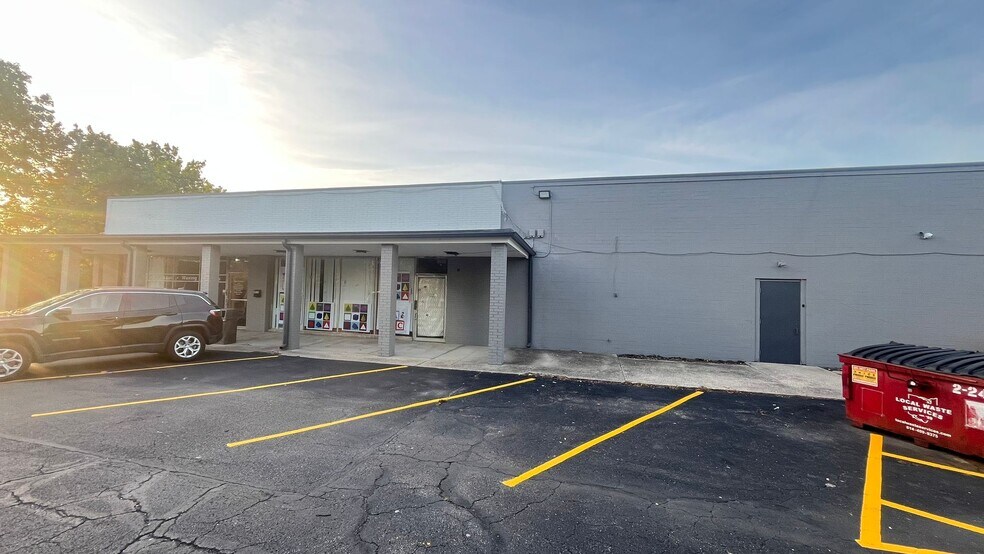 More Photos Of 901-927 James Rd, Columbus Unknown For Lease