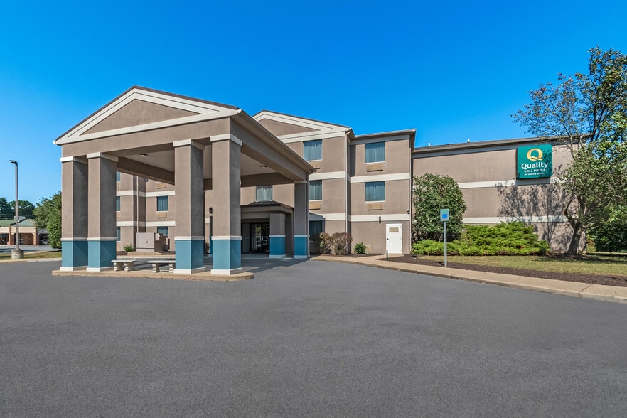 Primary Photo Of 70 Maddex Square Dr, Shepherdstown Hotel For Sale