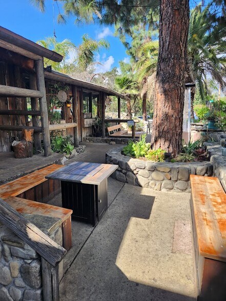 More Photos Of 2261 Maricopa Hwy, Ojai General Retail For Lease