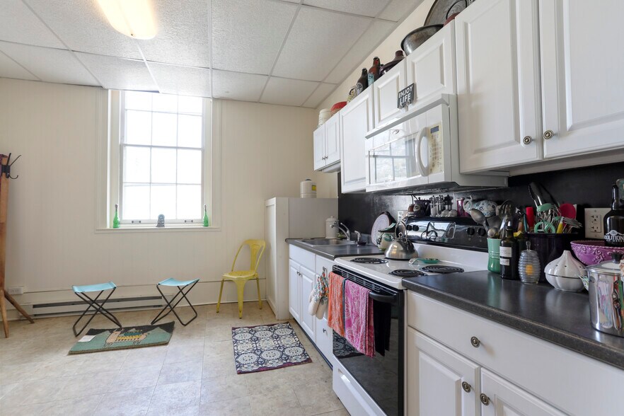 More Photos Of 100 W German St, Shepherdstown Storefront Retail Residential For Sale