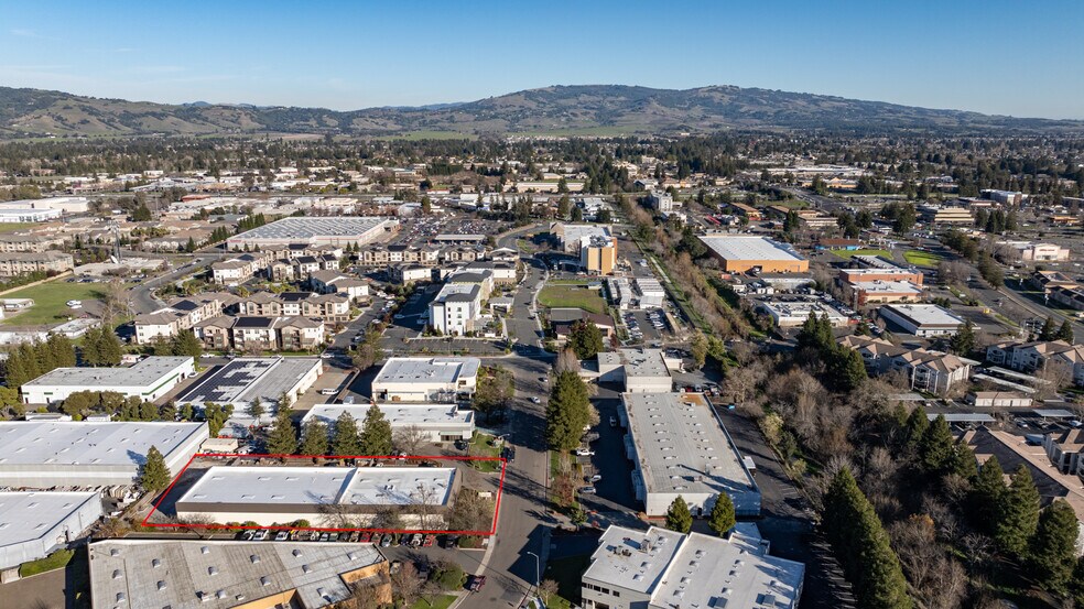 More Photos Of 522 Martin Ave, Rohnert Park Distribution For Lease