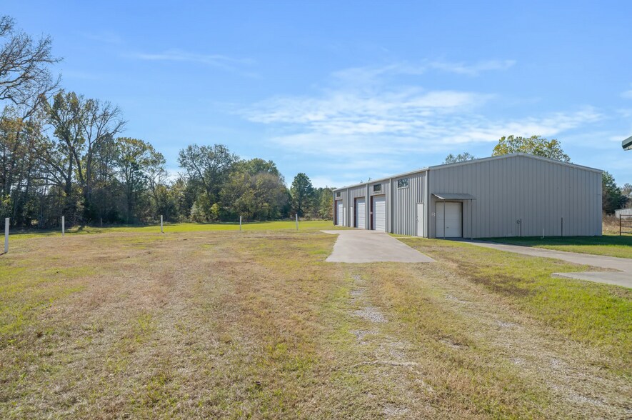 More Photos Of 20981 State Highway 64, Canton General Retail For Sale