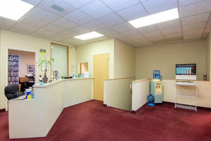 More Photos Of 27 Mountain Blvd, Warren Medical For Sale