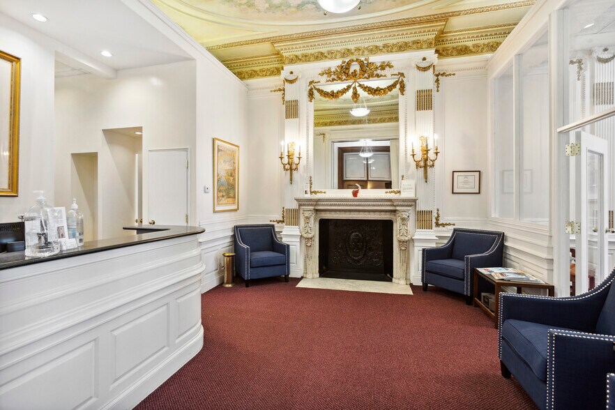 More Photos Of 2112 Walnut St, Philadelphia Office Residential For Sale