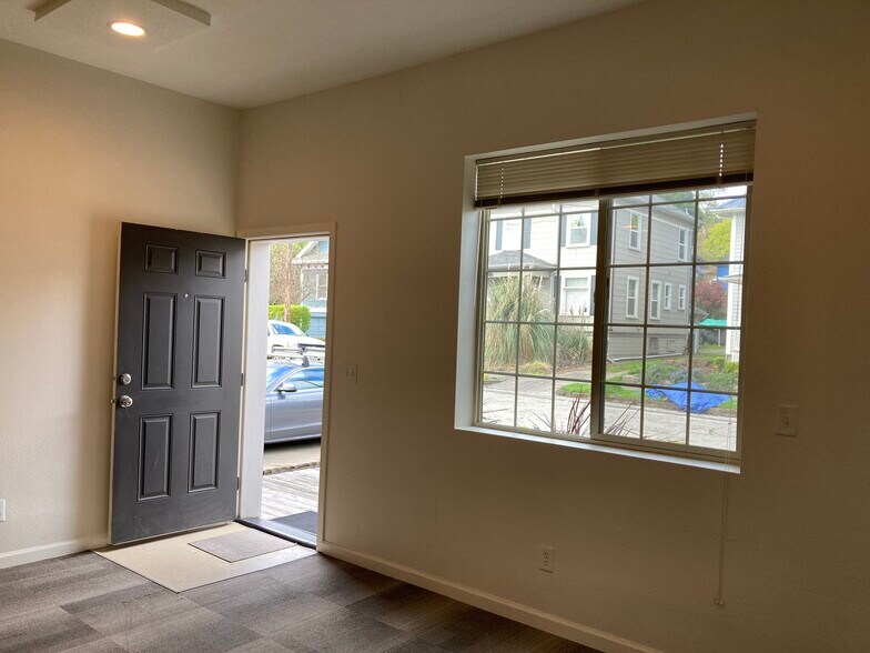 More Photos Of 3324 SE 11th Ave, Portland Apartments For Sale