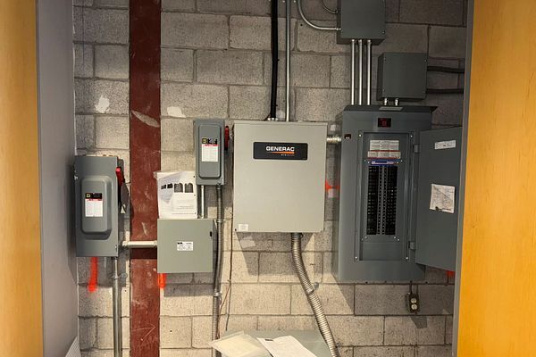 More Photos Of 2721 Markham Rd, Toronto Showroom For Sale