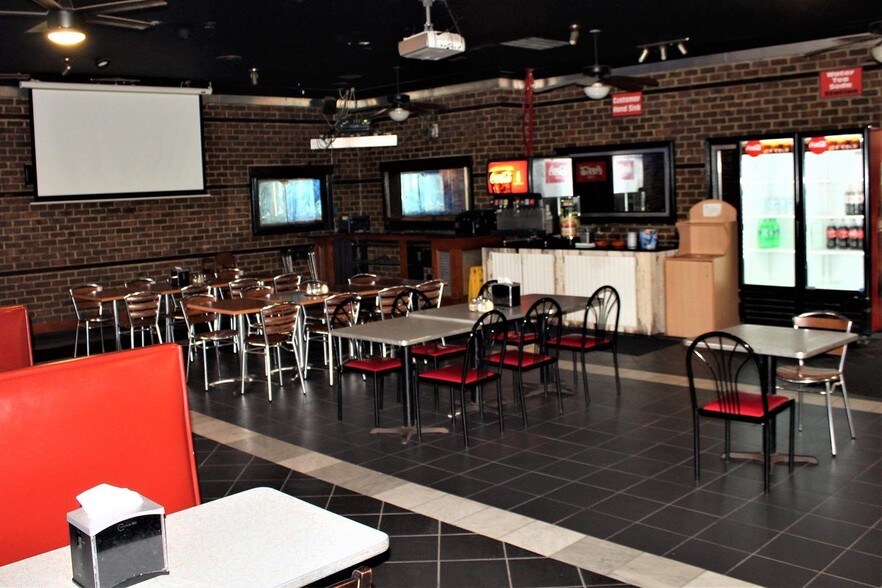 More Photos Of 6610 Rivers Ave, Charleston Freestanding For Lease