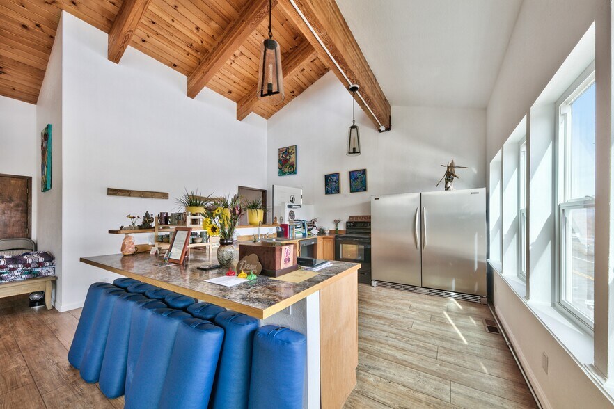 More Photos Of 290 Old Pony Express Trl, Markleeville Storefront Retail Residential For Sale