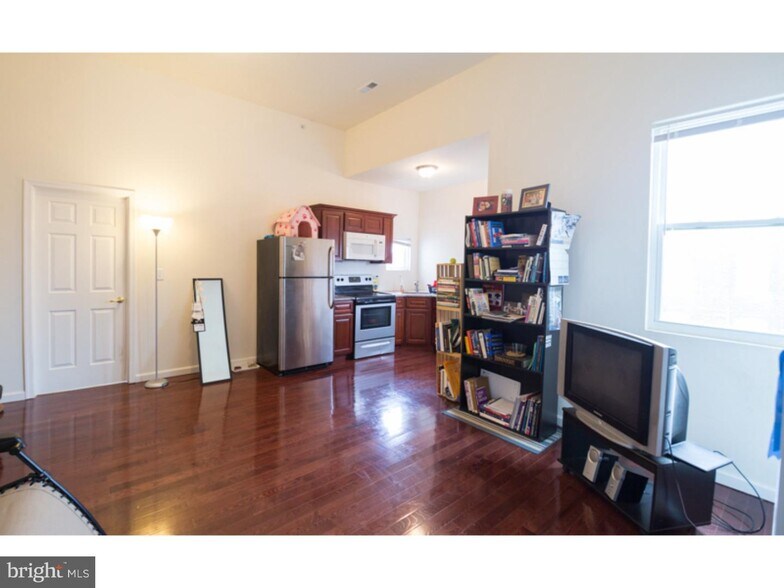 More Photos Of 3301-3303 N 16th St, Philadelphia Apartments For Sale