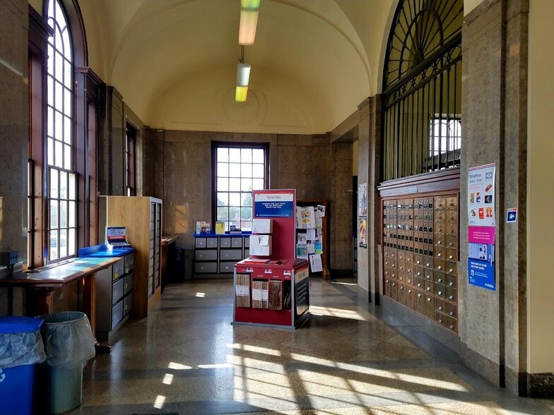 More Photos Of 225 NW Cascade Ave, Chehalis Post Office For Lease