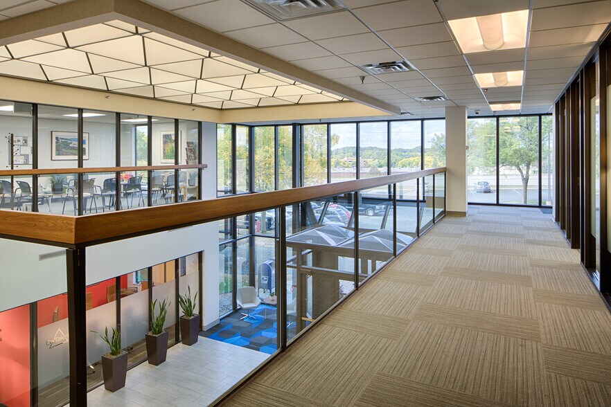 More Photos Of 7801 E Bush Lake Rd, Bloomington Office For Lease