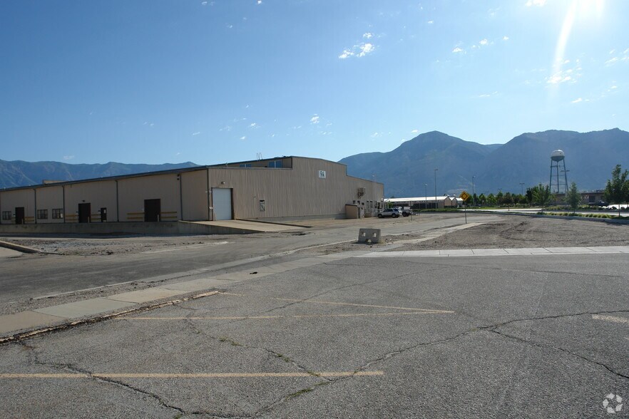 More Photos Of 884 W 2nd St, Ogden Warehouse For Lease