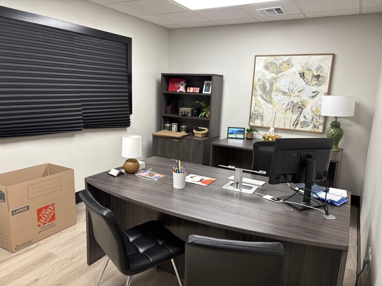 More Photos Of 1415 Shelby St, Indianapolis Office For Sale