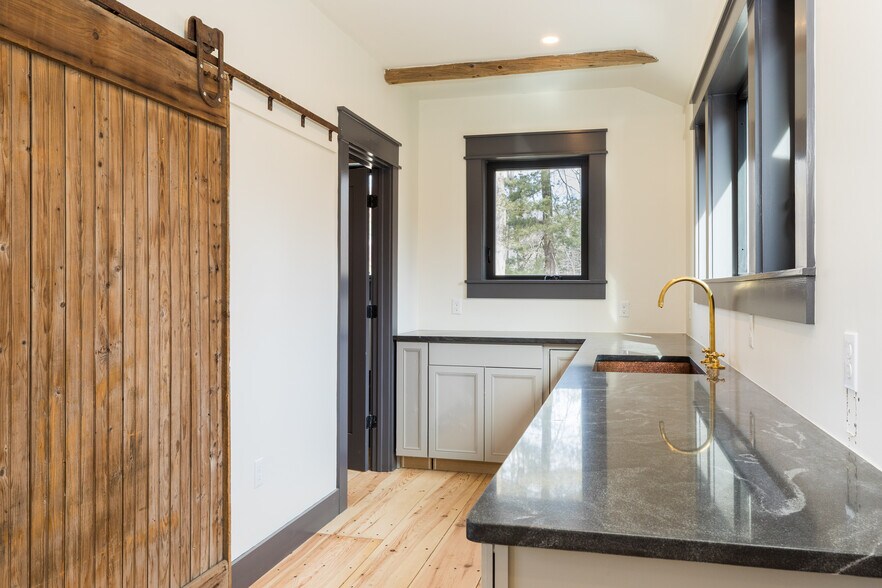 More Photos Of 22 Pioneer Rd, Rye Office Residential For Sale