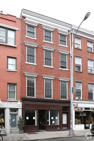 More Photos Of 306 Bleecker St, New York Apartments For Lease