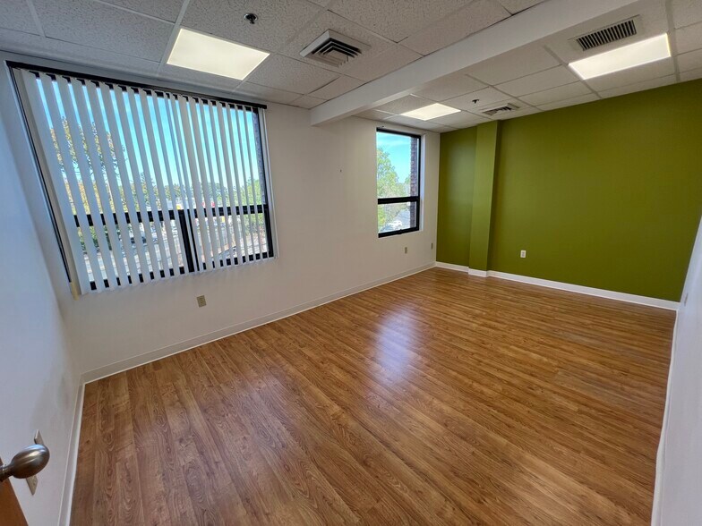 More Photos Of 1400 Centre St, Newton Medical For Lease