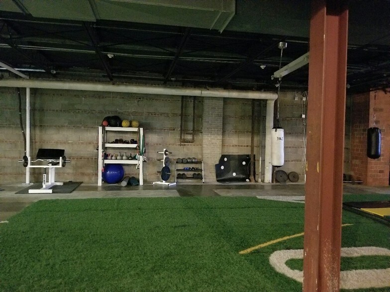 More Photos Of 1131 Central Ave, Middletown Loft Creative Space For Sale