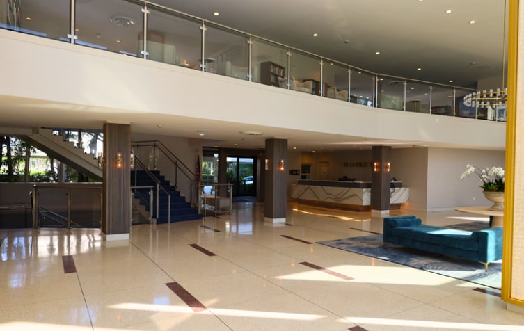 More Photos Of 44 Cocoanut Row, Palm Beach Medical For Sale