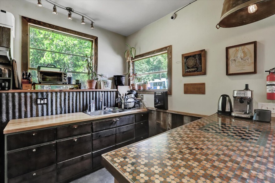 More Photos Of 14724 N Bloomfield Rd, Nevada City Flex For Sale
