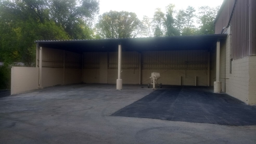 More Photos Of 7 Greenwood Pl, Pikesville Warehouse For Sale