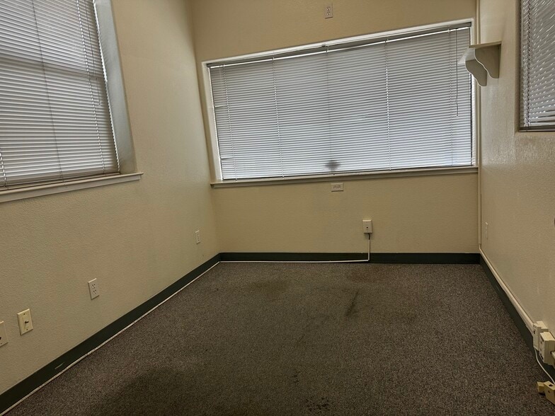 More Photos Of 5055 Pacific St, Rocklin Freestanding For Lease