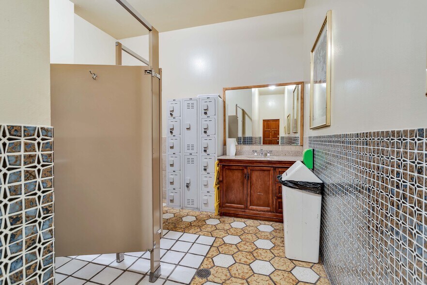 More Photos Of 56300 29 Palms Hwy, Yucca Valley Medical For Sale