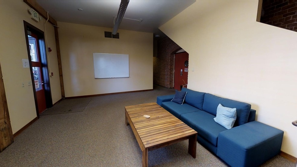 More Photos Of 2865 7th St, Berkeley Warehouse For Lease