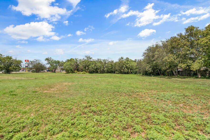 More Photos Of 115 Genevieve Dr, San Antonio Land For Sale