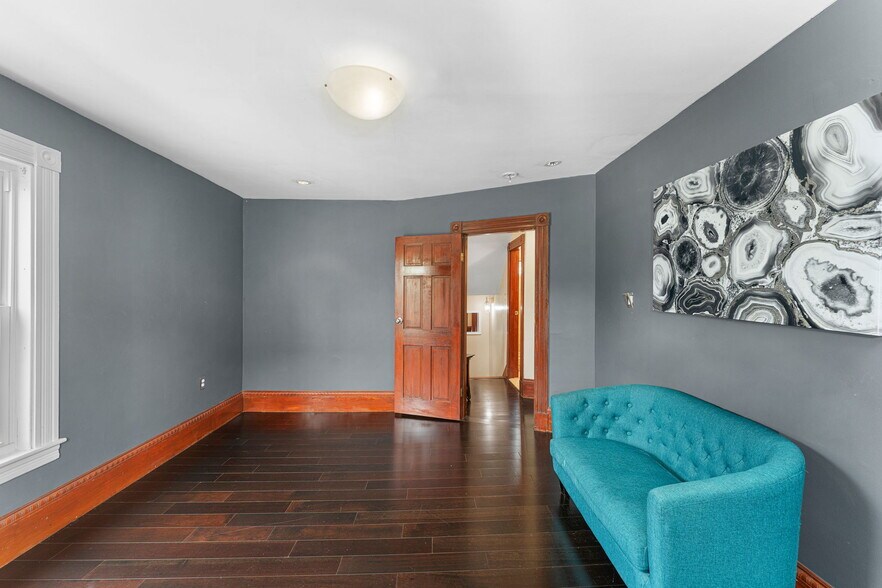 More Photos Of 47 Clinton St, Framingham Apartments For Sale